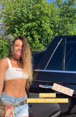 SOMMER RAY at Coachella Festival - Instagram Pictures and Video, April 2019