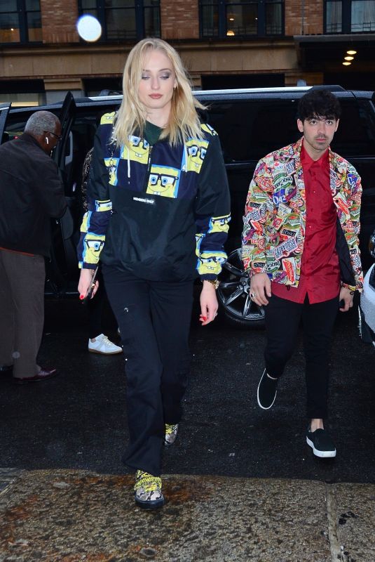 SOPHIE TURNER and Joe Jonas Arrives at Their Apartment in New York 04/05/2019