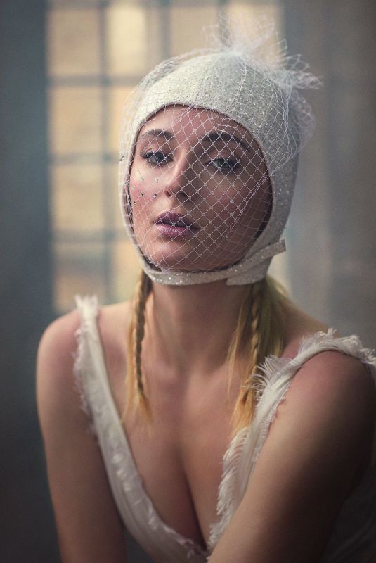 SOPHIE TURNER in Harper