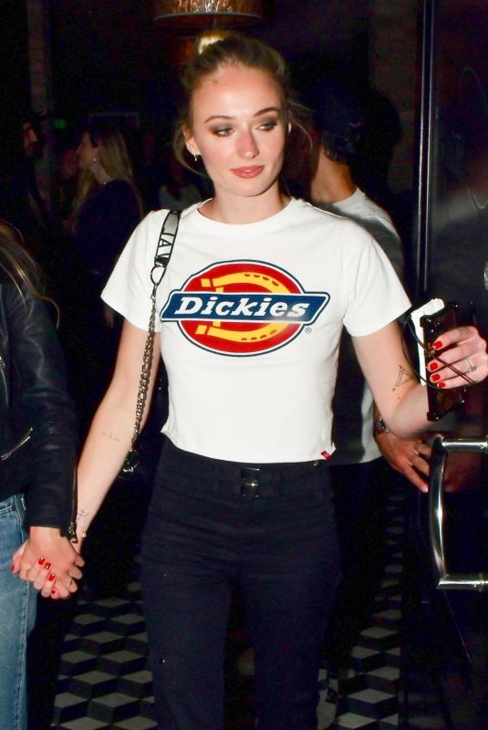 SOPHIE TURNER Leaves Craig