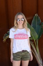 SYDNEY SWEENEY at Lucky Brand & Rolling Stone Live Present Desert Jam in Palm SPrings 04/13/2019