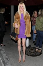 TARA REID at Craig