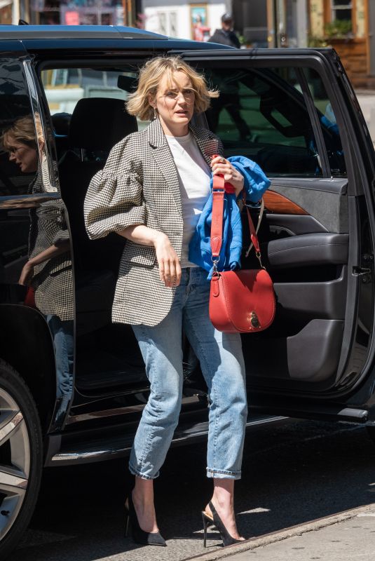 TAYLOR SCHILLING Out in New York 04/17/2019