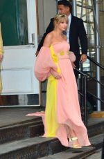 TAYLOR SWIFT Leaves Her Apartment in New York 04/23/2019