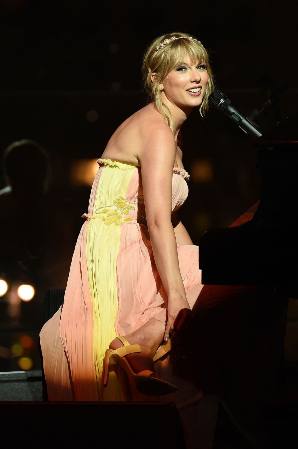taylor-swift-performs-at-time-100-gala-at-jazz-lincoln-center-in-new-york-04-23-2019-4.jpg