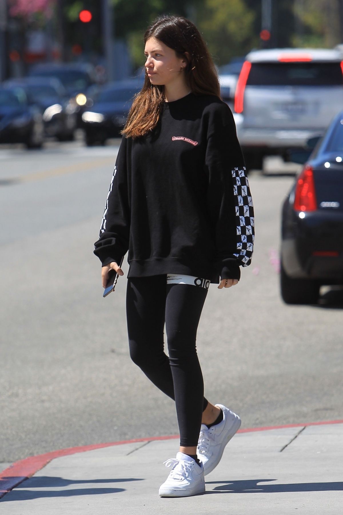 thylane-blondeau-out-for-lunch-in-beverly-hills-04-23-2019-4.jpg