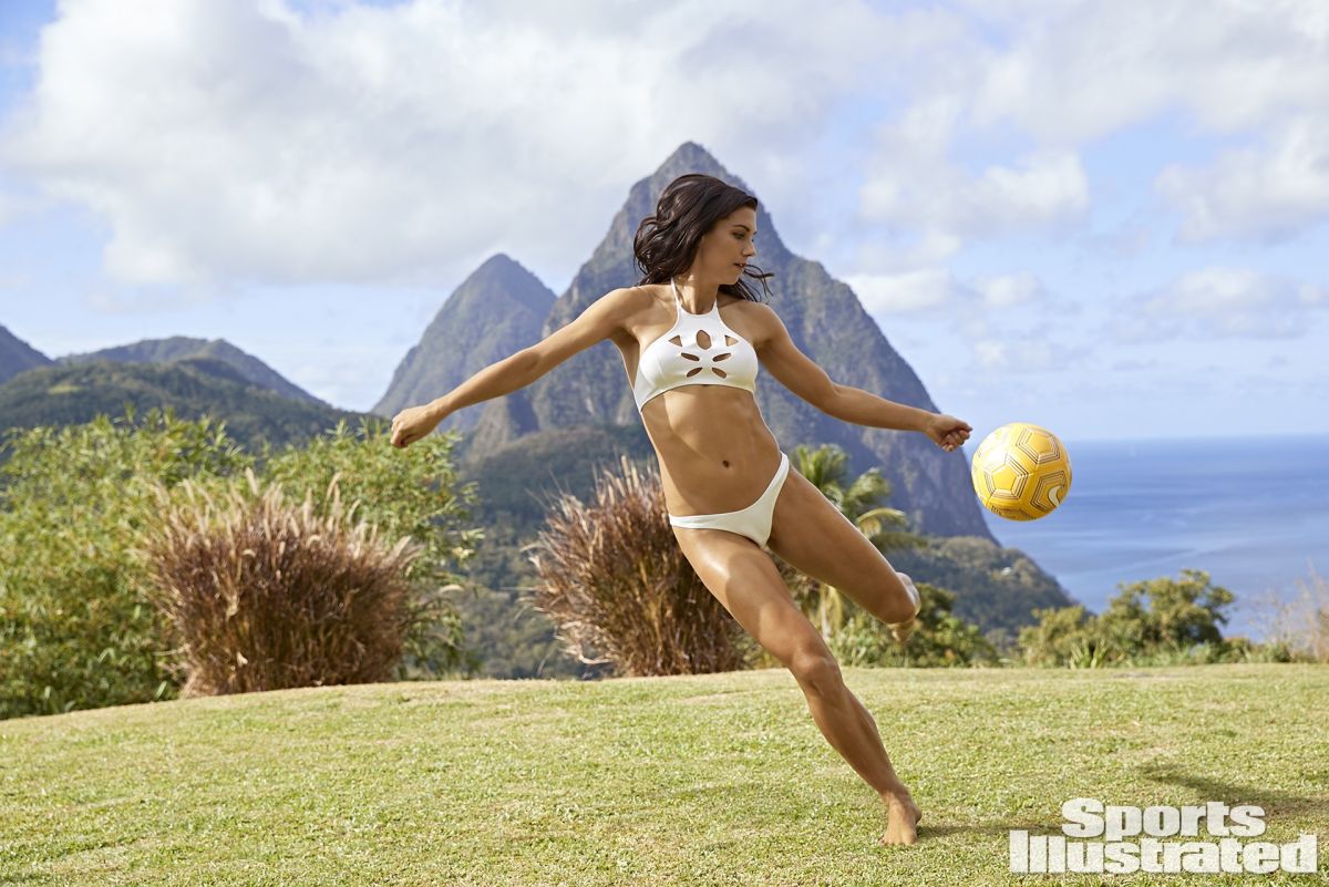 Alex Morgan In Sports Illustrated Swimsuit 2019 Issue