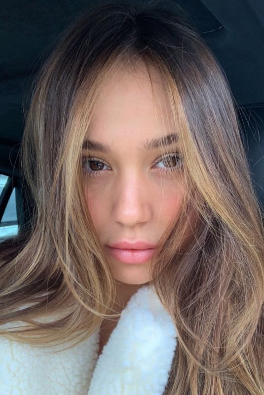 ALEXIS REN – Instagram Picture and Video 05/07/2019