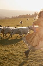 ARIZONA MUSE in Town & Country Magazine, UK May 2019