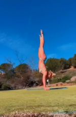 BRITNEY SPEARS in Bikini Doing Yoga - Instagram Video 05/04/2019