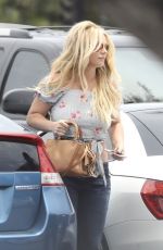 BRITNEY SPEARS Out and About in Westlake 05/18/2019
