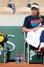 CAROLINE WOZNIACKI Practices at Roland Garros French Open Tournamet 05/24/2019