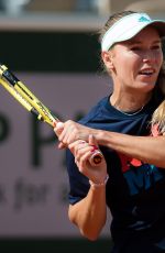 CAROLINE WOZNIACKI Practices at Roland Garros French Open Tournamet 05/24/2019