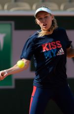 CAROLINE WOZNIACKI Practices at Roland Garros French Open Tournamet 05/24/2019