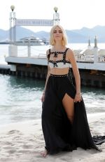 CHIARA FERRAGNI on the Set of a Photoshoot in Cannes 05/21/2019