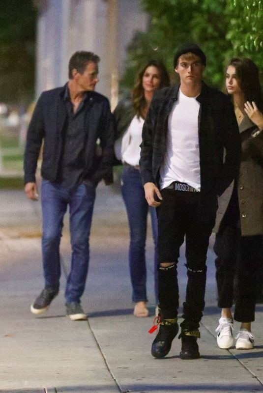 CINDY, KAIA, PRESLEY and Randy GERBER at Matsuhisa in Los Angeles 05/29/2019