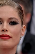 DOUTZEN KROES at Once Upon a Time in Hollywood Photocall at Cannes Film Festival 05/22/2019
