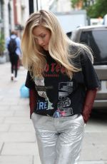 ELLIE GOULDING at Kiss Radio in London 05/09/2019