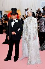 GIGI HADID at 2019 Met Gala in New York 05/06/2019at 2019 Met Gala in New York 05/06/2019