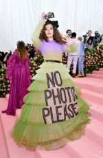 HAILEE STEINFELD at 2019 Met Gala in New York 05/06/2019