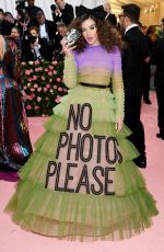 HAILEE STEINFELD at 2019 Met Gala in New York 05/06/2019