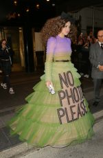 HAILEE STEINFELD Leaves Carlyle Hotel in New York 05/06/2019