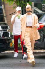 HAILEY and Justin BIEBER Out and About in New York 05/04/2019
