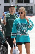 HAILEY and Justin BIEBER Out for Breakfast in West Hollywood 05/18/2019