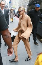 HAILEY and Justin BIEBER Out for Lunch in New York 05/03/2019