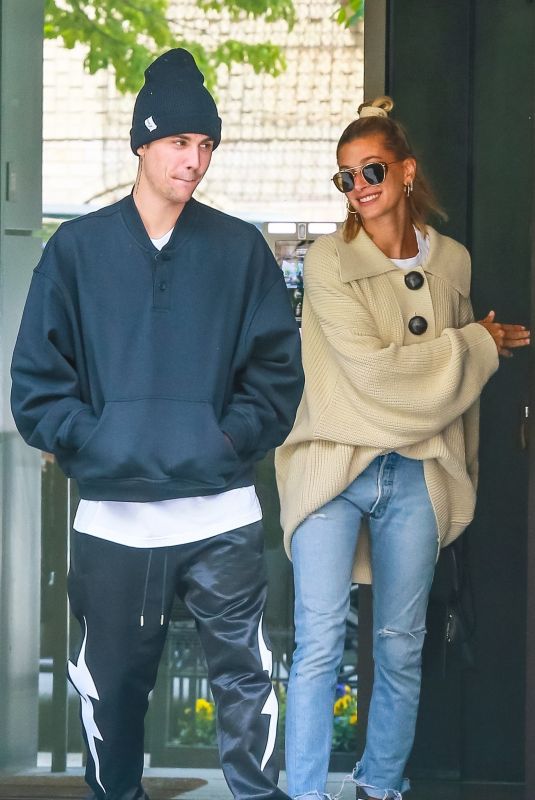 HAILEY and Justin BIEBER Out in New York 05/08/2019