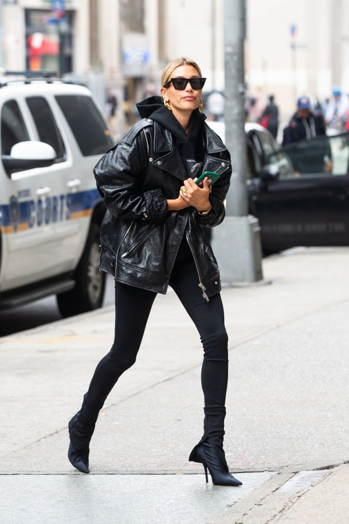 HAILEY BIEBER Arrives at an Office in New York 05/02/2019 – HawtCelebs
