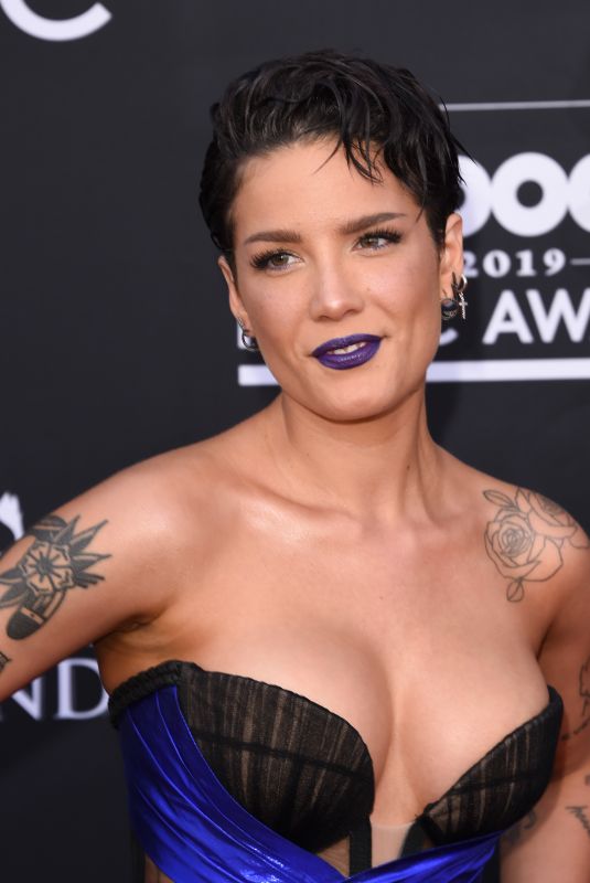 HALSEY at 2019 Billboard Music Awards in Las Vegas 05/01/2019