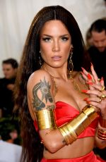 HALSEY at 2019 Met Gala in New York 05/06/2019