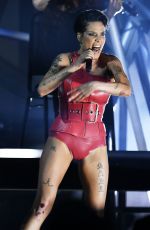 HALSEY Performs at Billboard Music Awards in Las Vegas 05/01/2019