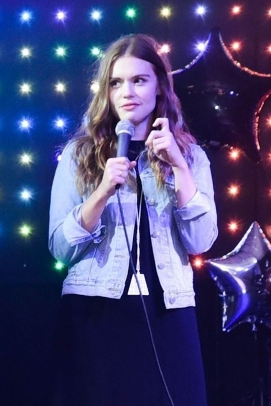 HOLLAND RODEN at 4U Experience Convention in Sao Paulo 05/18/2019