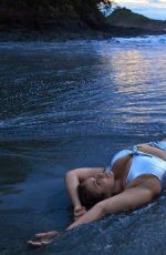 HUNTER MCGRADY in Sports Illustrated Swimsuit 2019 Issue