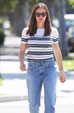 JENNIFER GARNER Out and About in Los Angeles 04/30/2019