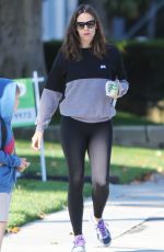 JENNIFER GARNER Out and About in Los Angeles 05/20/2019