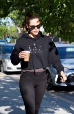 JENNIFER GARNER Out for Coffee in Brentwood 05/11/2019