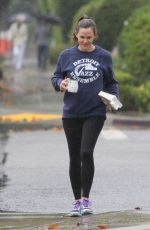 JENNIFER GARNER Out in Los Angeles 05/16/2019