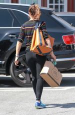 JENNIFER GARNER Out Shopping in Brentwood 05/01/2019