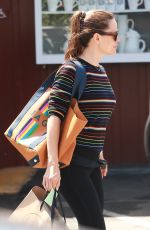 JENNIFER GARNER Out Shopping in Brentwood 05/01/2019