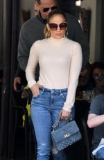 JENNIFER LOPEZ and Alex Rodriguez Out for Lunch in Miami 05/29/2019