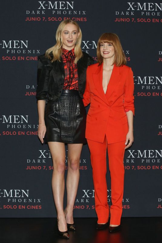 JESSICA CHASTAIN and SOPHIE TURNER at X-men Dark Phoenix Press Conference in Mexico 05/15/2019