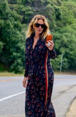 JULIA ROBERTS Out and About in Malibu 05/09/2019