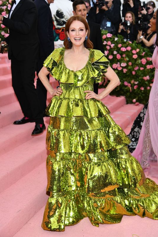 JULIANNE MOORE at 2019 Met Gala in New York 05/06/2019