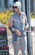 KATY PERRY Shopping at Brentwood Country Mart in Santa Monica 05/17/2019