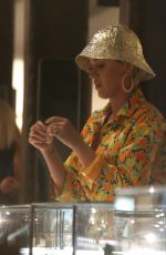 KATY PERRY Shopping for Jewellery at Liberty London 05/01/2019