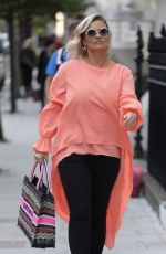 KERRY KATONA Leaves a Harley Street Clinic 05/18/2019