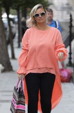 KERRY KATONA Leaves a Harley Street Clinic 05/18/2019